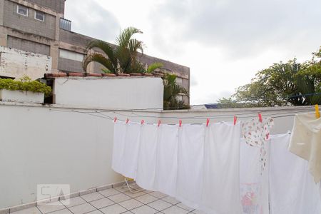 Casa à venda com 330m², 3 quartos e 2 vagas Casa à venda com 330m², 3 quartos e 2 vagasQuintal