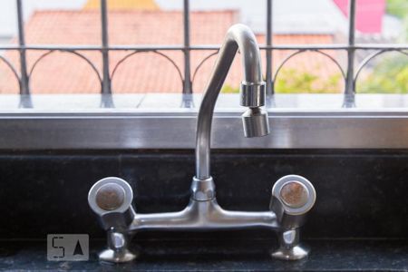 Casa à venda com 330m², 3 quartos e 2 vagas Casa à venda com 330m², 3 quartos e 2 vagasCozinha - Torneira