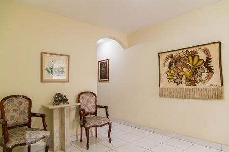 Casa à venda com 330m², 3 quartos e 2 vagas Casa à venda com 330m², 3 quartos e 2 vagasÁrea de serviço