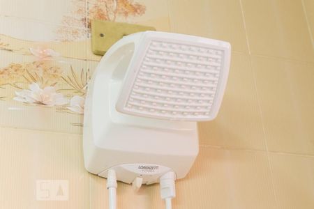 Casa à venda com 330m², 3 quartos e 2 vagas Casa à venda com 330m², 3 quartos e 2 vagasBanheiro da suíte - Chuveiro