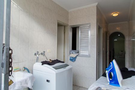 Casa à venda com 330m², 3 quartos e 2 vagas Casa à venda com 330m², 3 quartos e 2 vagasÁrea de serviço