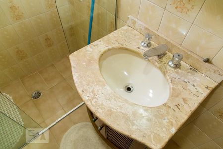 Casa à venda com 330m², 3 quartos e 2 vagas Casa à venda com 330m², 3 quartos e 2 vagasBanheiro social - Detalhe