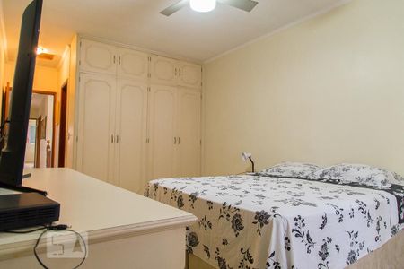 Casa à venda com 330m², 3 quartos e 2 vagas Casa à venda com 330m², 3 quartos e 2 vagasSuíte