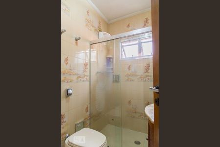 Casa à venda com 330m², 3 quartos e 2 vagas Casa à venda com 330m², 3 quartos e 2 vagasBanheiro da suíte