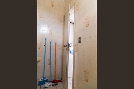 Casa à venda com 330m², 3 quartos e 2 vagas Casa à venda com 330m², 3 quartos e 2 vagasBanheiro de Serviço