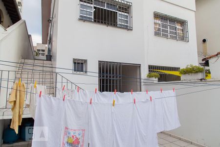 Casa à venda com 330m², 3 quartos e 2 vagas Casa à venda com 330m², 3 quartos e 2 vagasQuintal