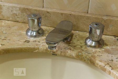 Casa à venda com 330m², 3 quartos e 2 vagas Casa à venda com 330m², 3 quartos e 2 vagasBanheiro social - Torneira