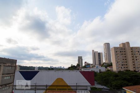 Casa à venda com 330m², 3 quartos e 2 vagas Casa à venda com 330m², 3 quartos e 2 vagasVista do quarto 2