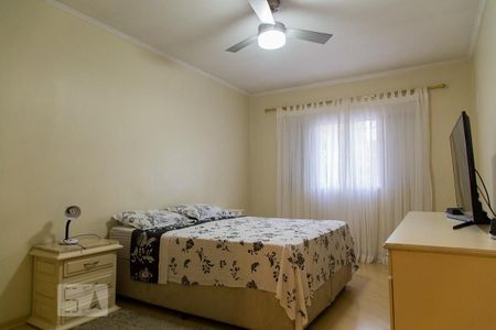 Casa à venda com 330m², 3 quartos e 2 vagas Casa à venda com 330m², 3 quartos e 2 vagasSuíte