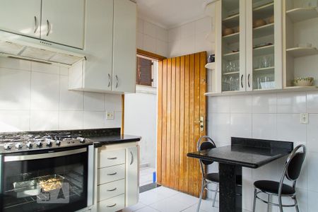 Casa à venda com 330m², 3 quartos e 2 vagas Casa à venda com 330m², 3 quartos e 2 vagasCozinha