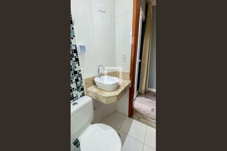 Apartamento para alugar com 53m², 2 quartos e 1 vaga Apartamento para alugar com 53m², 2 quartos e 1 vagaBanheiro da Suíte