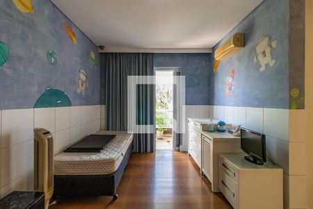 Casa de condomínio à venda com 1054m², 4 quartos e 5 vagas Casa de condomínio à venda com 1054m², 4 quartos e 5 vagasSuíte 1