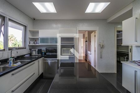 Casa de condomínio à venda com 1054m², 4 quartos e 5 vagas Casa de condomínio à venda com 1054m², 4 quartos e 5 vagasCozinha