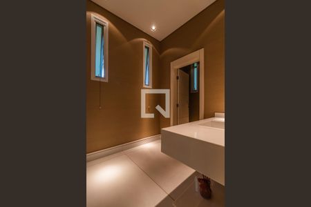 Casa de condomínio à venda com 1054m², 4 quartos e 5 vagas Casa de condomínio à venda com 1054m², 4 quartos e 5 vagasLavabo