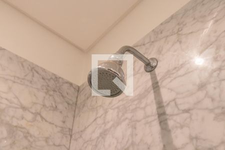 Casa de condomínio à venda com 1054m², 4 quartos e 5 vagas Casa de condomínio à venda com 1054m², 4 quartos e 5 vagasDetalhe do Banheiro da Suíte 1