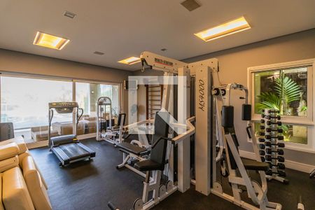 Casa de condomínio à venda com 1054m², 4 quartos e 5 vagas Casa de condomínio à venda com 1054m², 4 quartos e 5 vagasAcademia