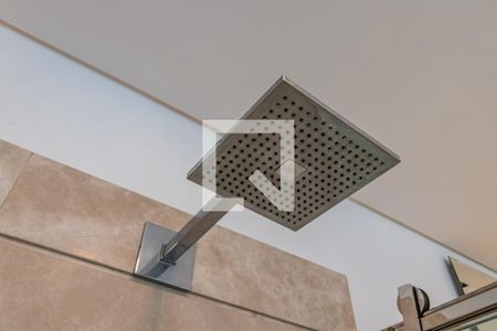 Casa de condomínio à venda com 1054m², 4 quartos e 5 vagas Casa de condomínio à venda com 1054m², 4 quartos e 5 vagasDetalhe do Banheiro da Suíte 4