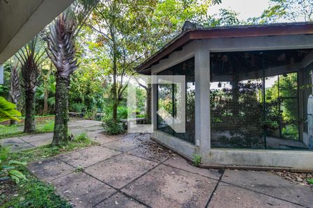 Casa de condomínio à venda com 1054m², 4 quartos e 5 vagas Casa de condomínio à venda com 1054m², 4 quartos e 5 vagasQuintal