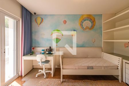 Casa de condomínio à venda com 1054m², 4 quartos e 5 vagas Casa de condomínio à venda com 1054m², 4 quartos e 5 vagasSuíte 2