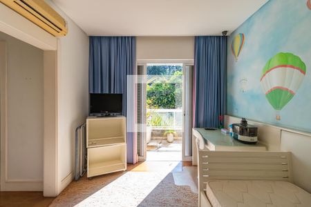 Casa de condomínio à venda com 1054m², 4 quartos e 5 vagas Casa de condomínio à venda com 1054m², 4 quartos e 5 vagasSuíte 2