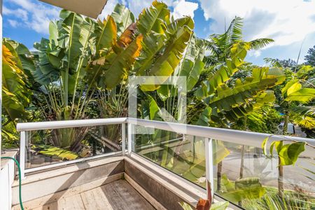 Casa de condomínio à venda com 1054m², 4 quartos e 5 vagas Casa de condomínio à venda com 1054m², 4 quartos e 5 vagasVaranda da Suíte 3