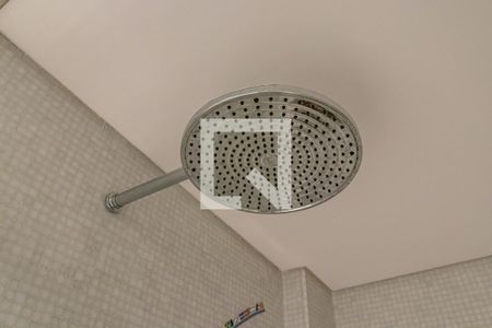 Casa de condomínio à venda com 1054m², 4 quartos e 5 vagas Casa de condomínio à venda com 1054m², 4 quartos e 5 vagasDetalhe do Banheiro da Piscina