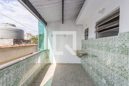 Apartamento à venda com 140m², 2 quartos e sem vaga Apartamento à venda com 140m², 2 quartos e sem vagaVaranda