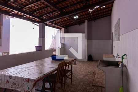 Casa à venda com 175m², 3 quartos e 2 vagas Casa à venda com 175m², 3 quartos e 2 vagasÁrea de Serviço