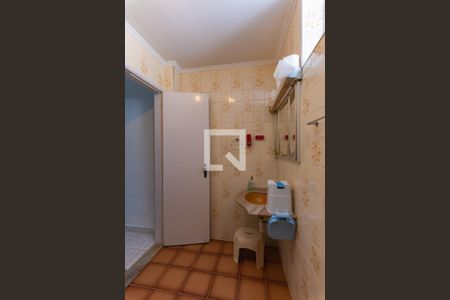 Casa à venda com 175m², 3 quartos e 2 vagas Casa à venda com 175m², 3 quartos e 2 vagasBanheiro da Suíte