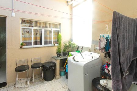 Casa à venda com 132m², 3 quartos e 2 vagas Casa à venda com 132m², 3 quartos e 2 vagasÁrea de Serviço