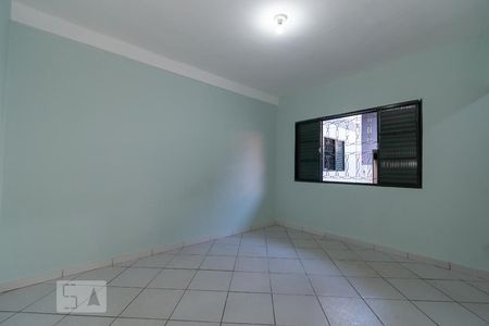 Sala/Quarto de kitnet/studio para alugar com 1 quarto, 24m² em Cidade Jardim, Goiânia