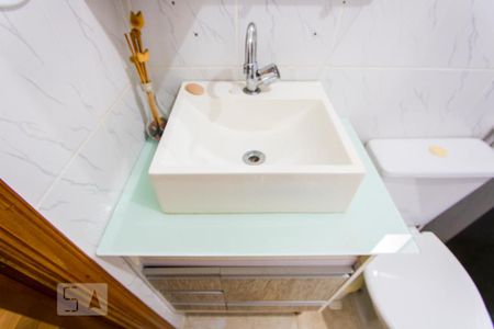 Apartamento para alugar com 62m², 2 quartos e 1 vaga Apartamento para alugar com 62m², 2 quartos e 1 vagaBanheiro do quarto 1