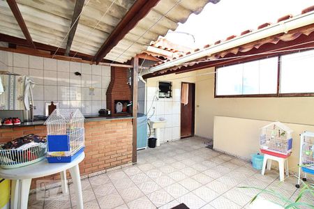 Casa à venda com 200m², 3 quartos e 1 vagaLavanderia