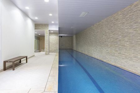 Apartamento para alugar com 80m², 2 quartos e 2 vagas Apartamento para alugar com 80m², 2 quartos e 2 vagasÁrea comum - Piscina