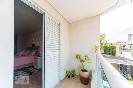 Casa à venda com 190m², 4 quartos e 4 vagas Casa à venda com 190m², 4 quartos e 4 vagasVaranda do Quarto 4