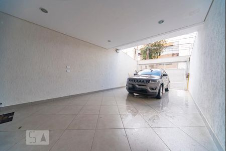 Casa à venda com 190m², 4 quartos e 4 vagas Casa à venda com 190m², 4 quartos e 4 vagasGaragem