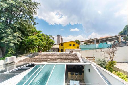 Casa à venda com 190m², 4 quartos e 4 vagas Casa à venda com 190m², 4 quartos e 4 vagasVista da Varanda do Quarto 1