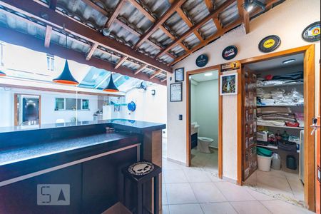 Casa à venda com 190m², 4 quartos e 4 vagas Casa à venda com 190m², 4 quartos e 4 vagasÁrea Gourmet