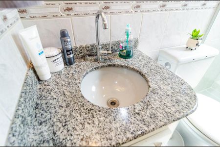 Apartamento à venda com 71m², 3 quartos e 2 vagas Apartamento à venda com 71m², 3 quartos e 2 vagasBanheiro Social