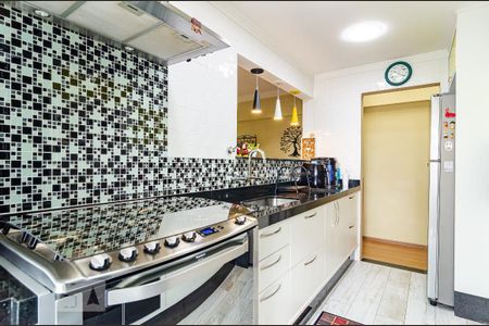 Apartamento à venda com 71m², 3 quartos e 2 vagas Apartamento à venda com 71m², 3 quartos e 2 vagasCozinha