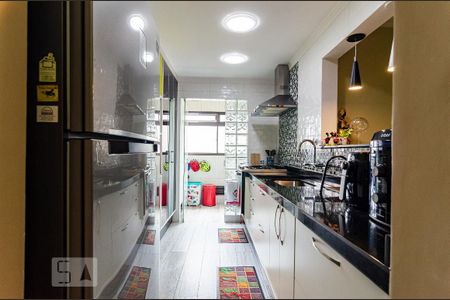 Apartamento à venda com 71m², 3 quartos e 2 vagas Apartamento à venda com 71m², 3 quartos e 2 vagasCozinha