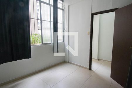 Quarto  de apartamento para alugar com 2 quartos, 70m² em Copacabana, Rio de Janeiro