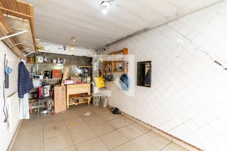 Casa à venda com 175m², 2 quartos e 1 vaga Casa à venda com 175m², 2 quartos e 1 vagaGaragem