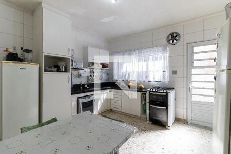 Casa à venda com 175m², 2 quartos e 1 vaga Casa à venda com 175m², 2 quartos e 1 vagaCozinha