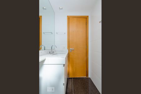 Apartamento à venda com 126m², 3 quartos e 2 vagasBanheiro da Suíte