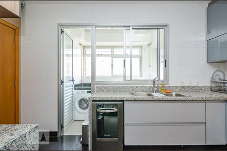 Apartamento à venda com 126m², 3 quartos e 2 vagasCozinha