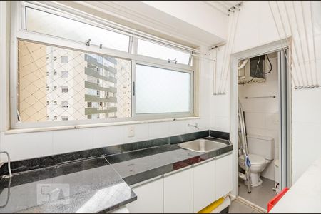 Apartamento à venda com 126m², 3 quartos e 2 vagasÁrea de Serviço