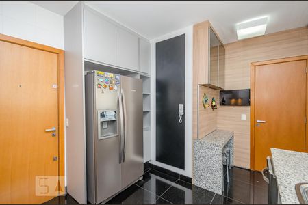 Apartamento à venda com 126m², 3 quartos e 2 vagasCozinha