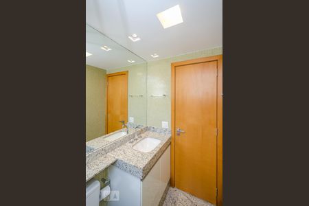 Apartamento à venda com 126m², 3 quartos e 2 vagasBanheiro Social