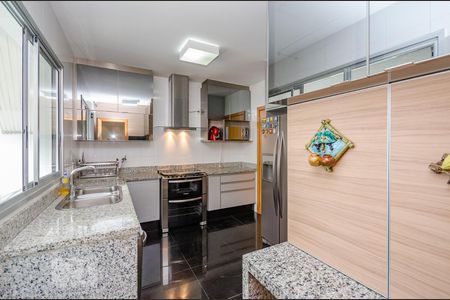 Apartamento à venda com 126m², 3 quartos e 2 vagasCozinha